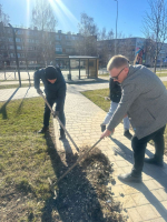 Менделеевск дружно выходит на уборку города