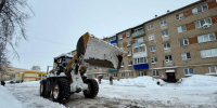 На улицы города вышла снегоуборочная техника для борьбы со снегом - Менделеевские новости