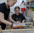 В социальном приюте «Камские зори» Менделеевска дети осваивают искусство ткачества - Менделеевские новости