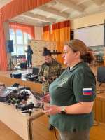 Оператор БПЛА из Менделеевска рассказала школьникам о службе в зоне СВО