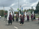 Уличный спектакль «Вижу. Слышу. Говорю» показали в Менделеевске